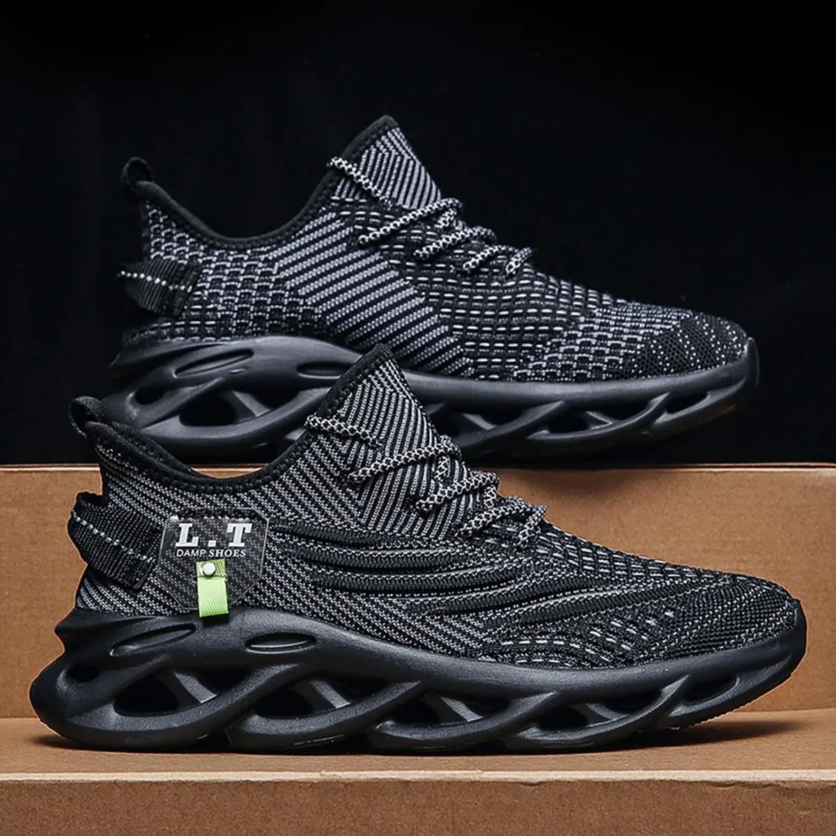 Mens Running Shoes, Fashion Thin Light Breathable Mesh Walking Tennis Shoes, Comfortable Cushioning Sneakers, Non Slip Gym Workout Jogging Cross Training Athletic